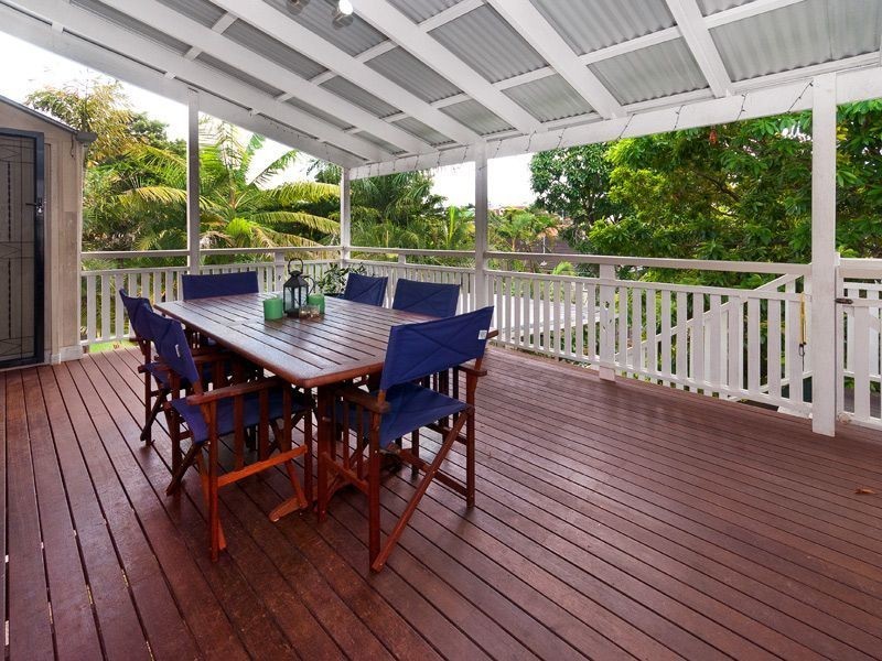 74 Raff Avenue, Holland Park QLD 4121