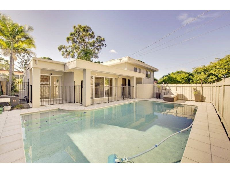 10 Gardenvale Street, Holland Park West QLD 4121