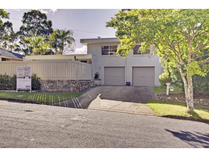 10 Gardenvale Street, Holland Park West QLD 4121