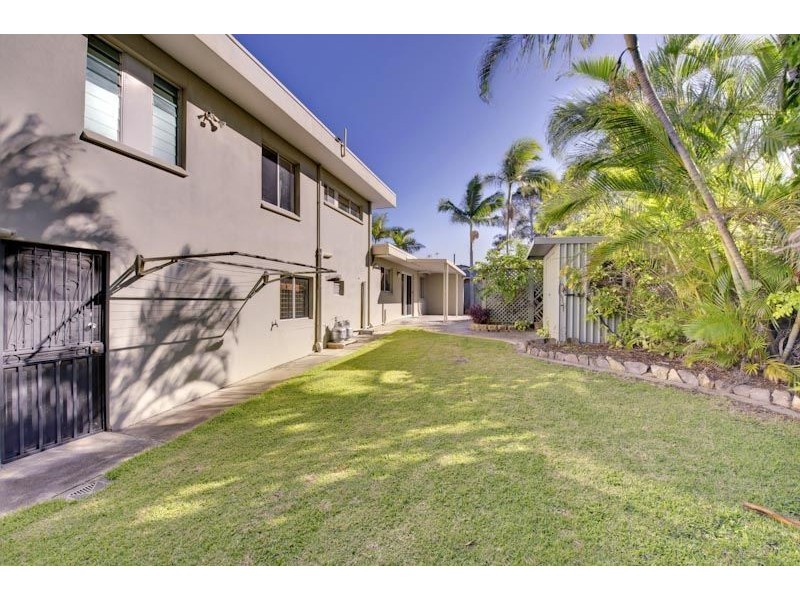 10 Gardenvale Street, Holland Park West QLD 4121