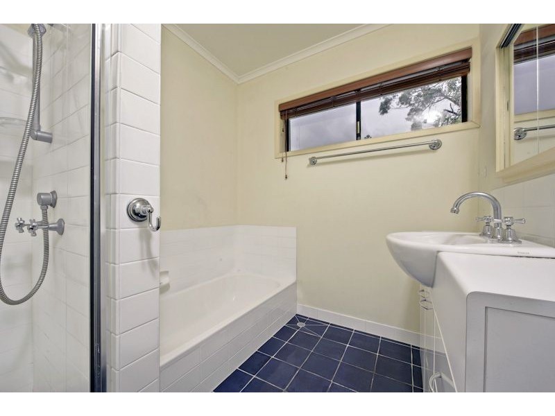 10 Gardenvale Street, Holland Park West QLD 4121