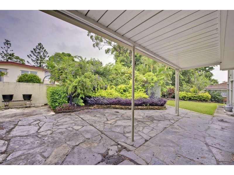 10 Gardenvale Street, Holland Park West QLD 4121