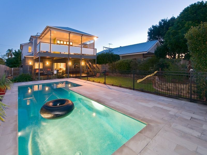 56 Henderson Street, Camp Hill QLD 4152