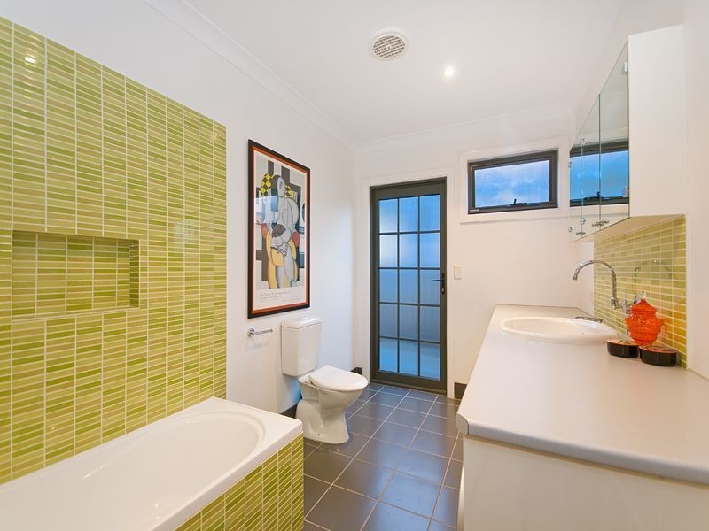 56 Henderson Street, Camp Hill QLD 4152