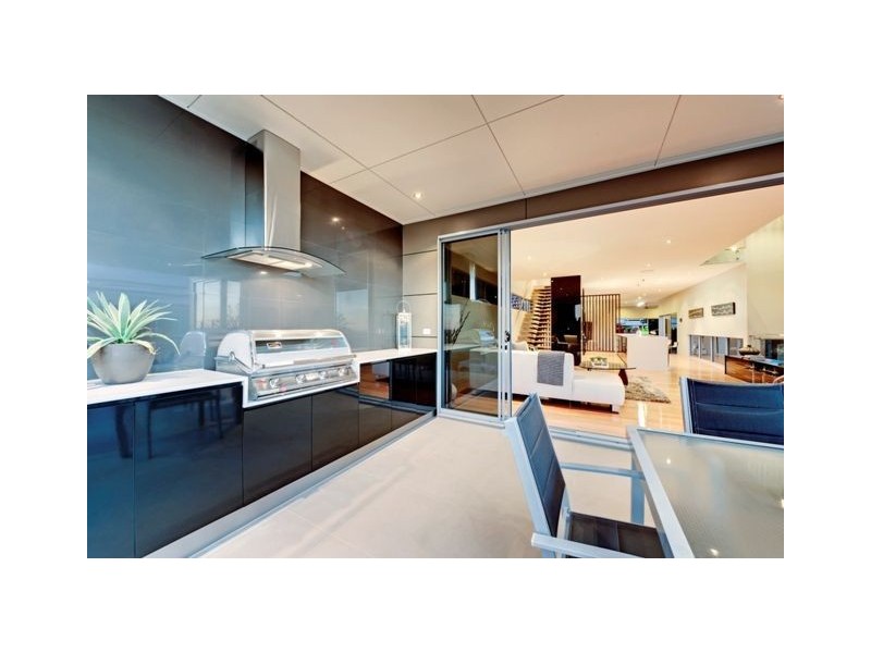 17 Prout Street, Camp Hill QLD 4152