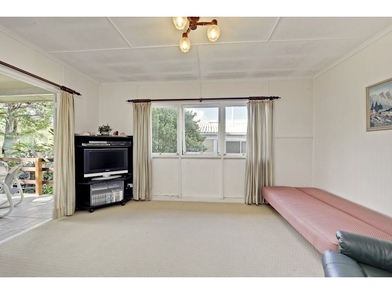 100 Brodie Street, Holland Park West QLD 4121