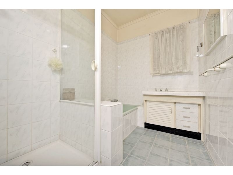 100 Brodie Street, Holland Park West QLD 4121