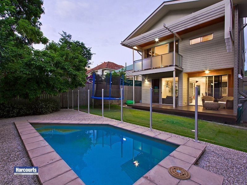 21 Raven Street, Camp Hill QLD 4152