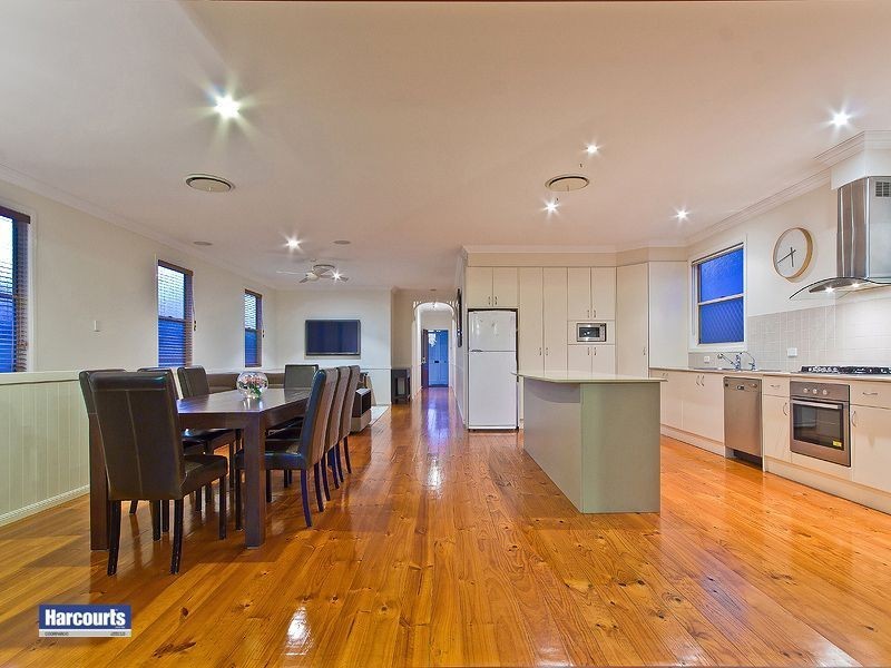 42 Gladstone Street, Coorparoo QLD 4151