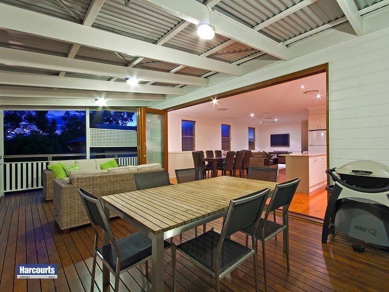 42 Gladstone Street, Coorparoo QLD 4151