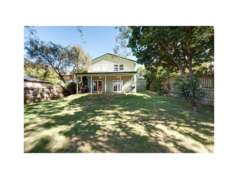 52 McLay Street, Coorparoo QLD 4151