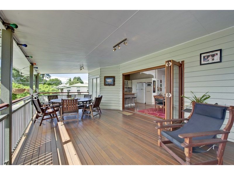 45 Ridge Street (access from Thomas St), Greenslopes QLD 4120