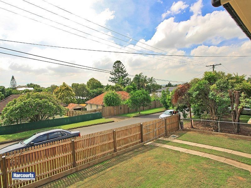 44 Wattle Avenue, Carina QLD 4152