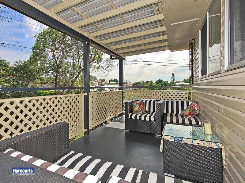 44 Wattle Avenue, Carina QLD 4152