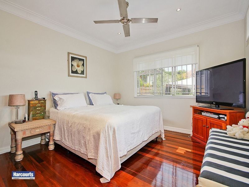 44 Wattle Avenue, Carina QLD 4152