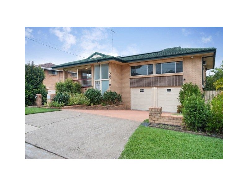 12 Gralunga Street, Mansfield QLD 4122