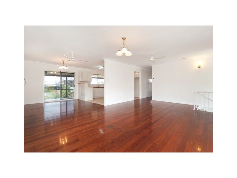 12 Gralunga Street, Mansfield QLD 4122