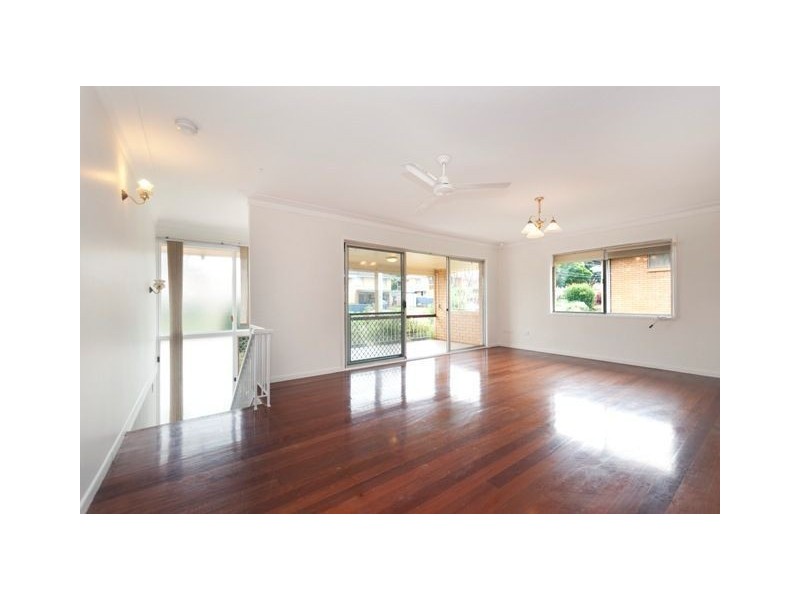 12 Gralunga Street, Mansfield QLD 4122