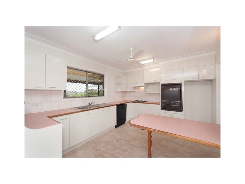 12 Gralunga Street, Mansfield QLD 4122