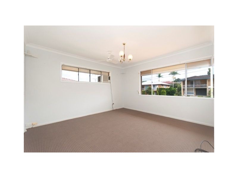 12 Gralunga Street, Mansfield QLD 4122