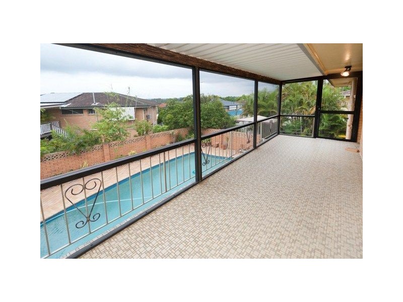 12 Gralunga Street, Mansfield QLD 4122