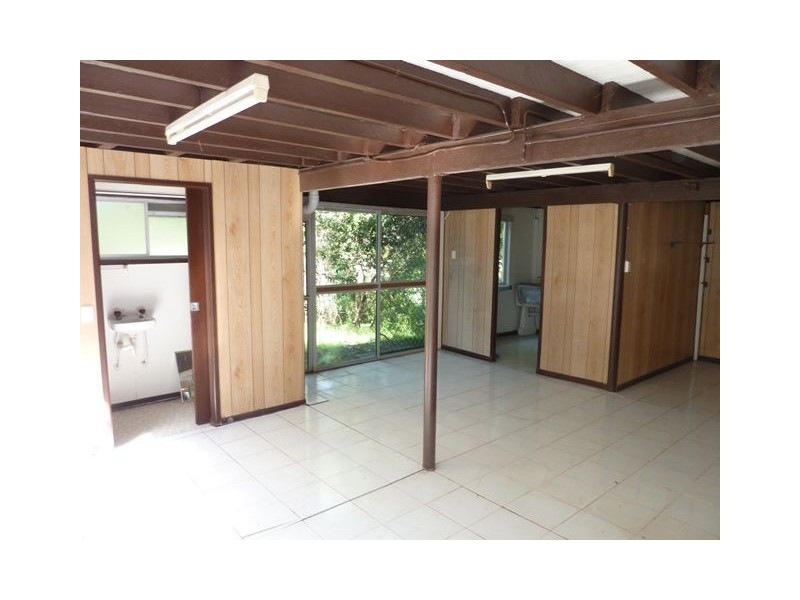 46 Dobbs Street, Holland Park West QLD 4121