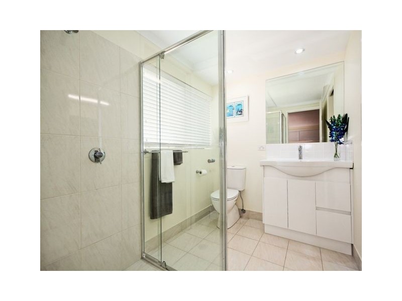 9 Capella Street, Coorparoo QLD 4151