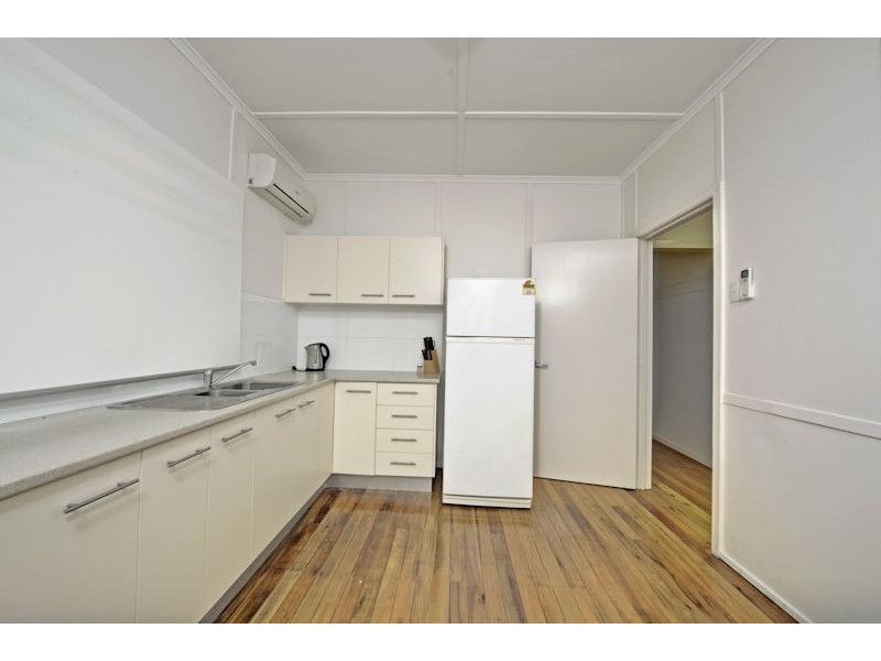 16 Leeds Street, Rocklea QLD 4106