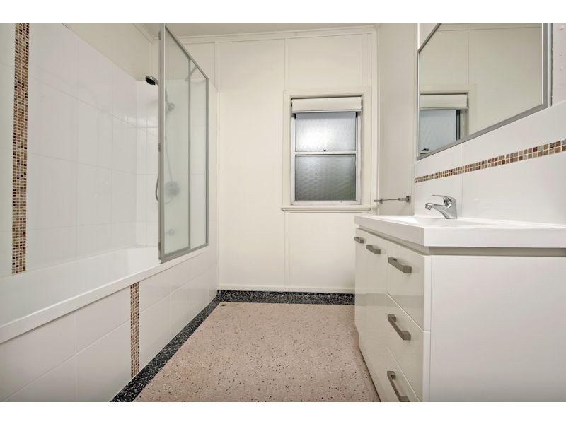 16 Leeds Street, Rocklea QLD 4106