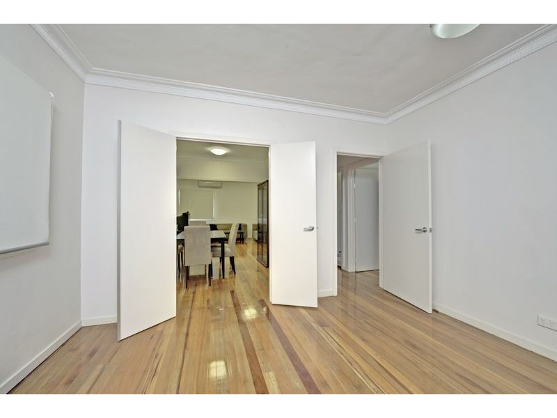 16 Leeds Street, Rocklea QLD 4106