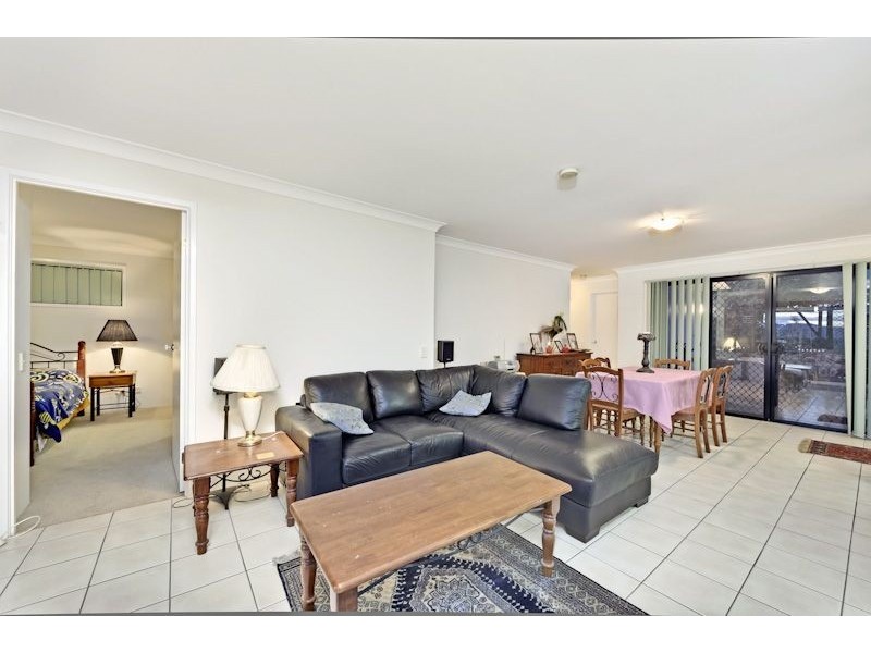 11/16 Norman Crescent, Norman Park QLD 4170