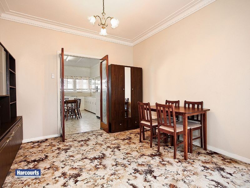 81 Woodhill Avenue, Coorparoo QLD 4151