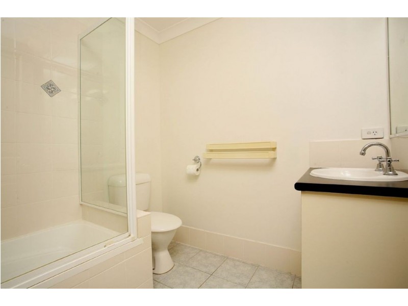 2/22 Pembroke Road, Coorparoo QLD 4151
