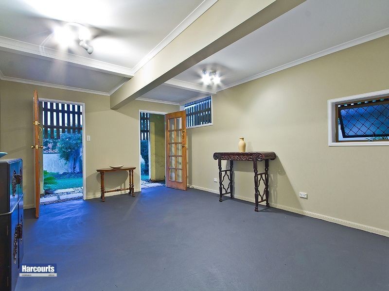 496 Cavendish Road, Coorparoo QLD 4151