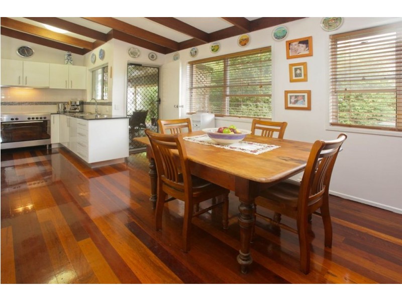 77 Dykes Street (Cnr Dalgety Street), Mount Gravatt East QLD 4122