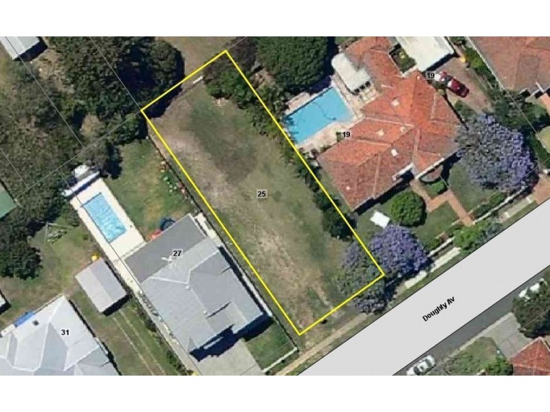 25 Doughty Avenue, Holland Park West QLD 4121