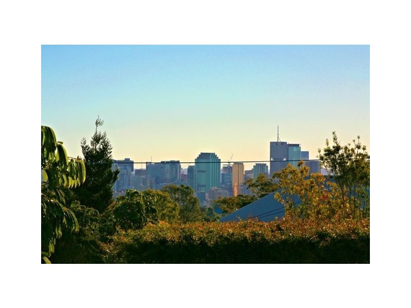 25 Oateson Skyline Drive, Seven Hills QLD 4170