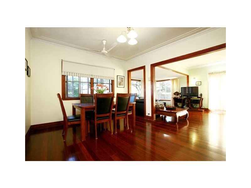 25 Oateson Skyline Drive, Seven Hills QLD 4170