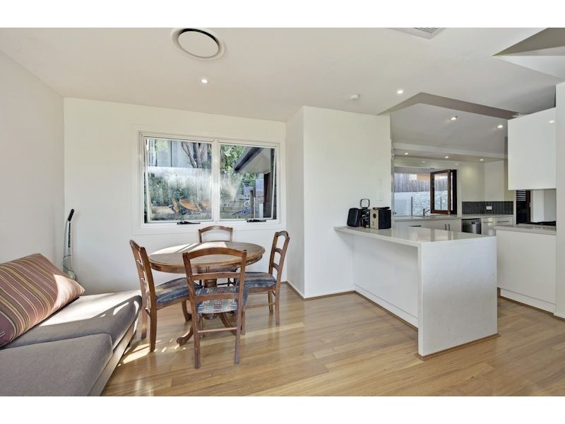 18 Cluden Street, Holland Park West QLD 4121