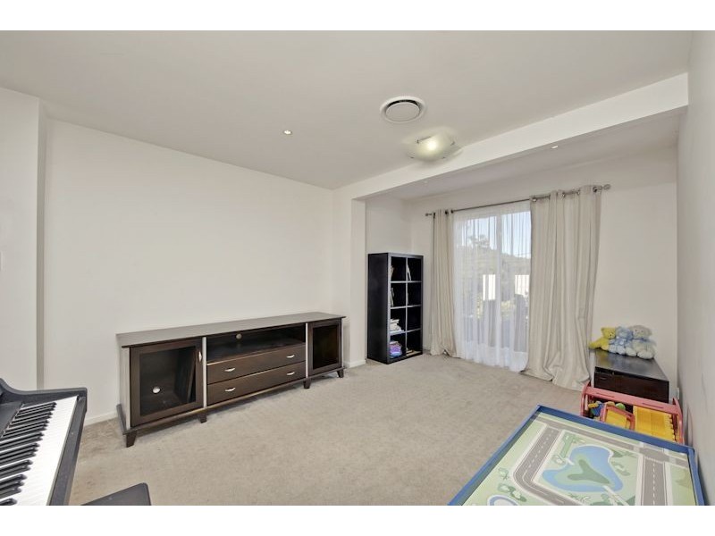 18 Cluden Street, Holland Park West QLD 4121