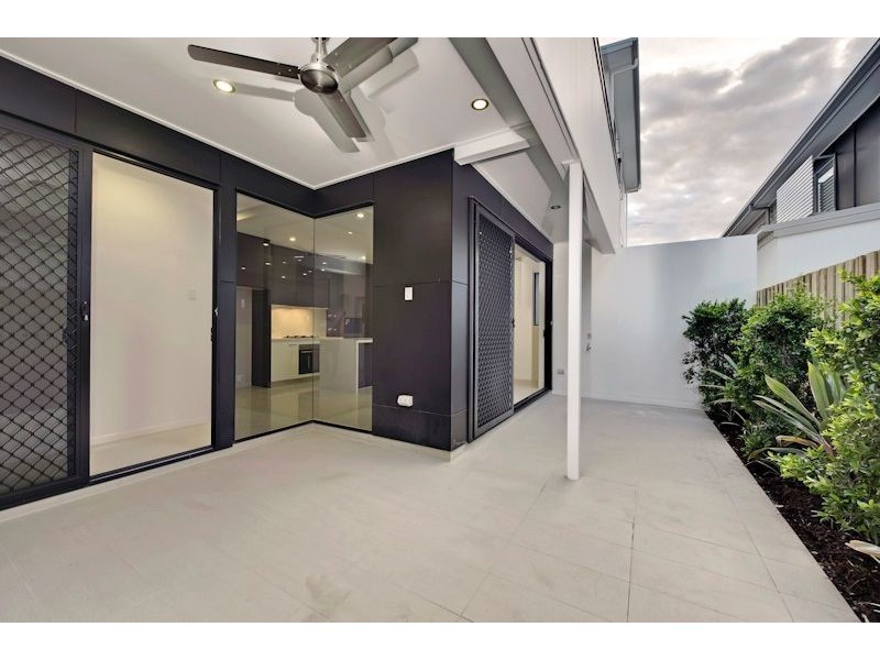 3/232 Riding Road, Balmoral QLD 4171