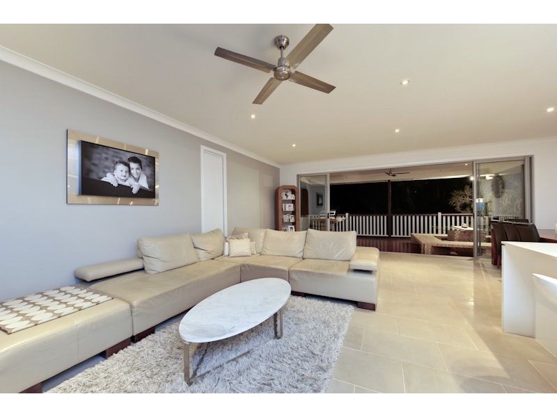 38 Boronia Avenue, Holland Park West QLD 4121