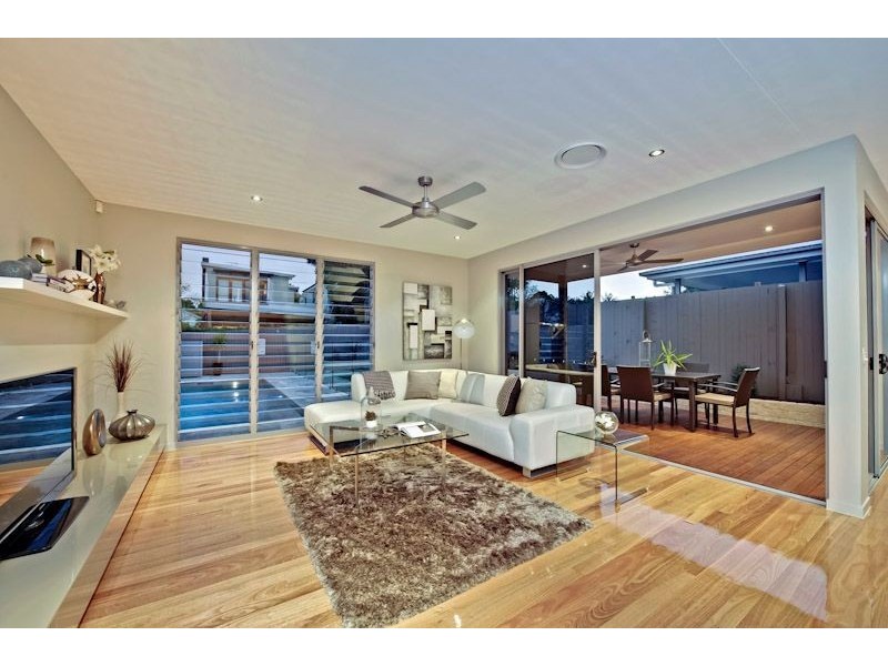 31 Wyena Street, Camp Hill QLD 4152