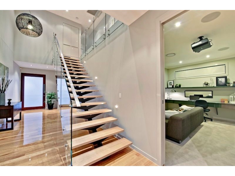 31 Wyena Street, Camp Hill QLD 4152