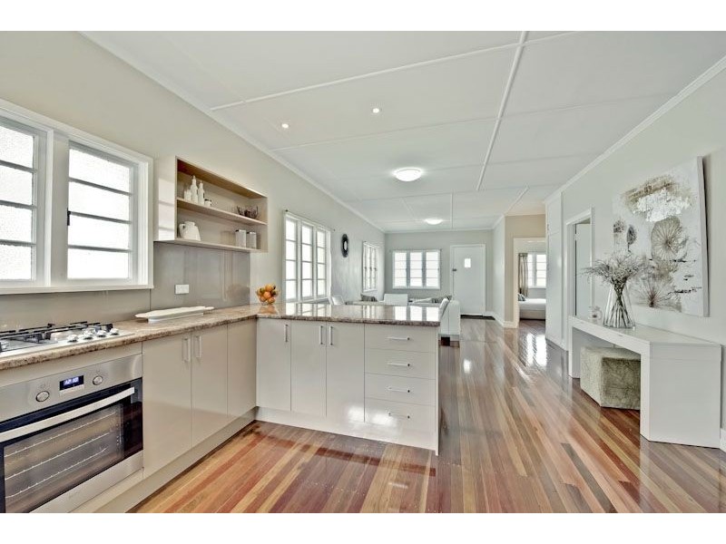 82 Lewis Street, Woolloongabba QLD 4102