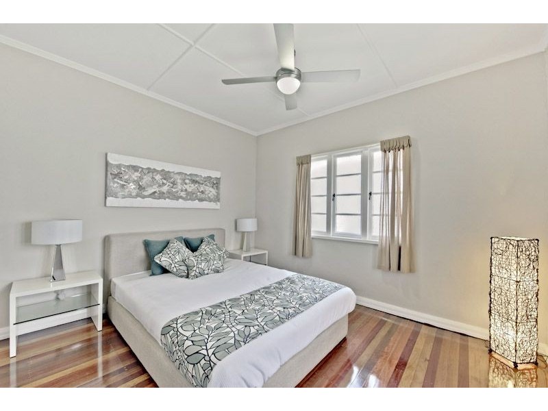 82 Lewis Street, Woolloongabba QLD 4102