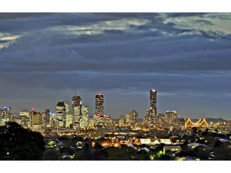 24 Kneale Street, Holland Park West QLD 4121