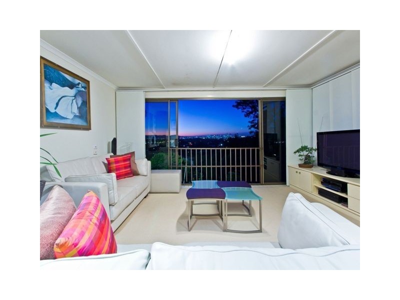 40 Dagmar Street, Holland Park West QLD 4121
