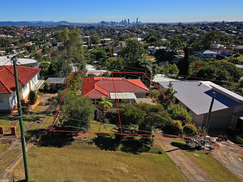 40 Dagmar Street, Holland Park West QLD 4121