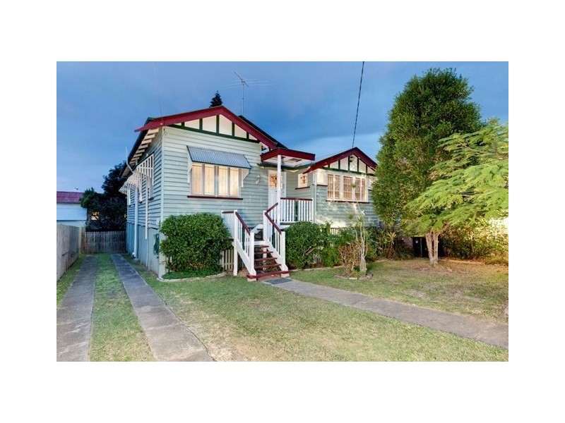 26 St Leonards Street, Coorparoo QLD 4151